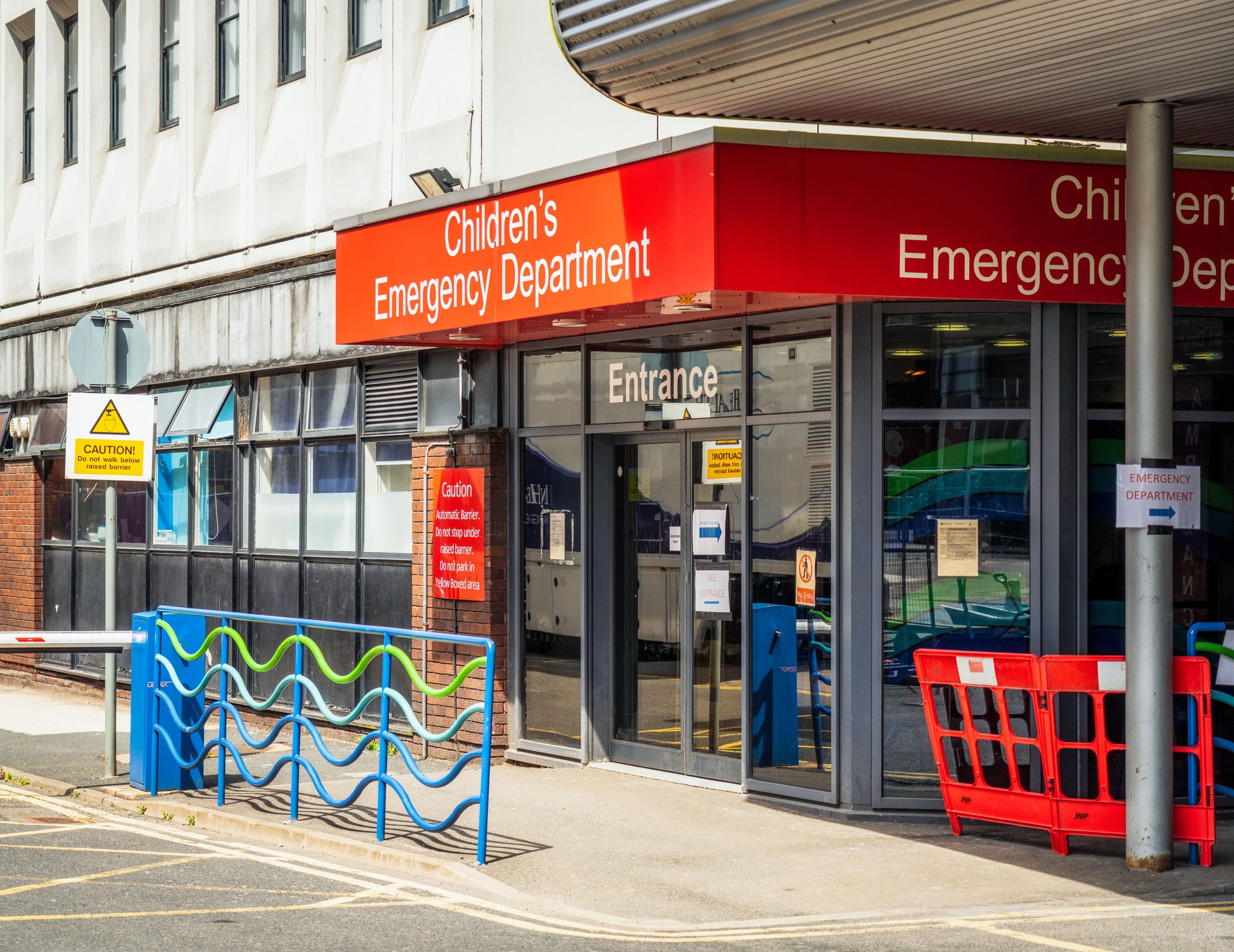 Children's Emergency Hospital entrance